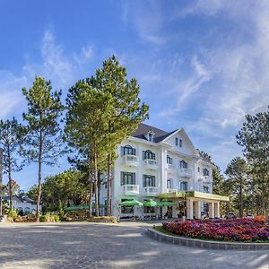Rừng Lá Kim Resort
